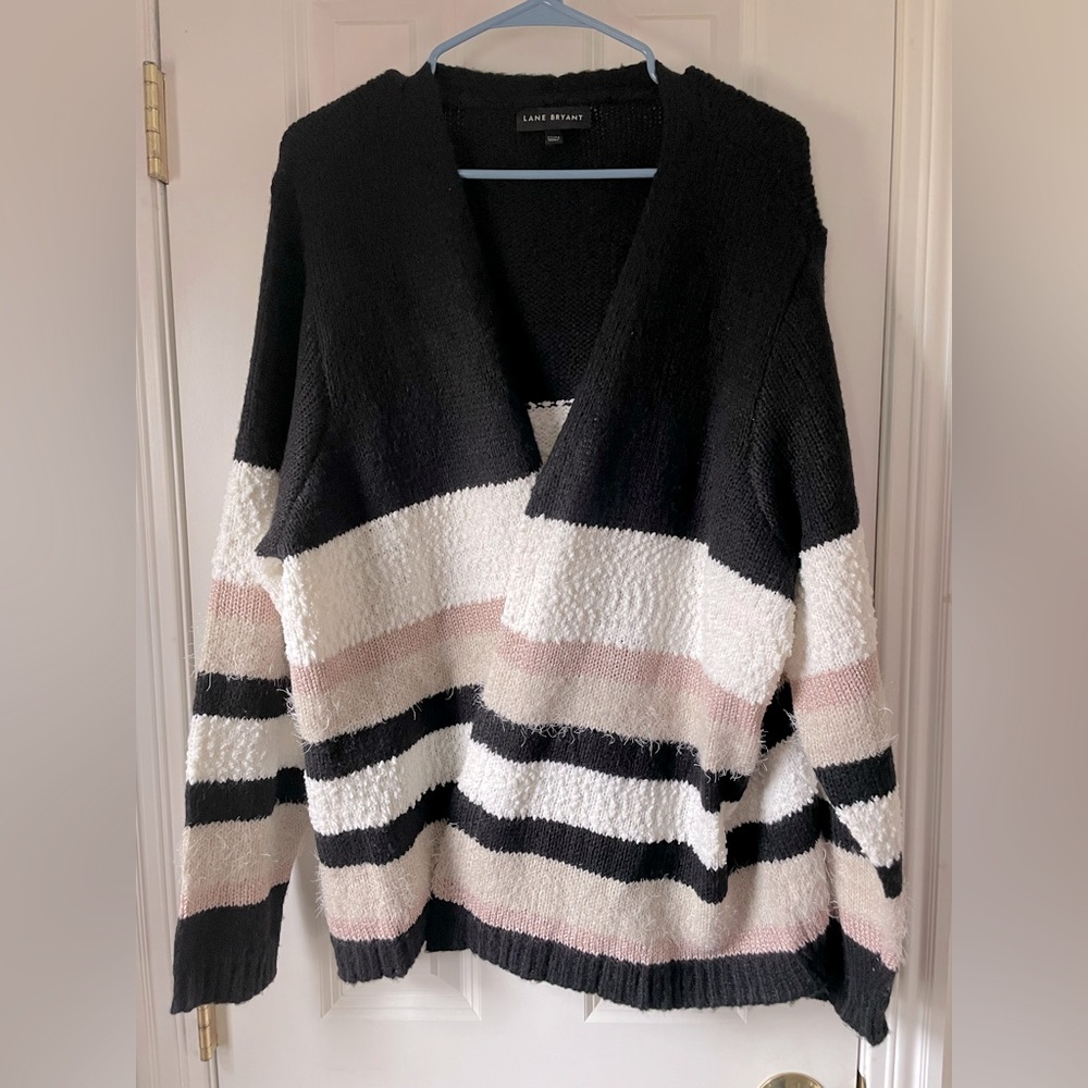 Lane Bryant cardigan style open sweater size 22/24 excellent condition